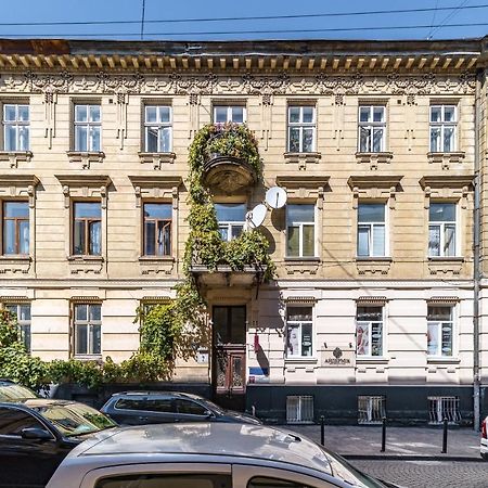 Inshiapartments On Popovycha Str 2 Lviv Exterior photo