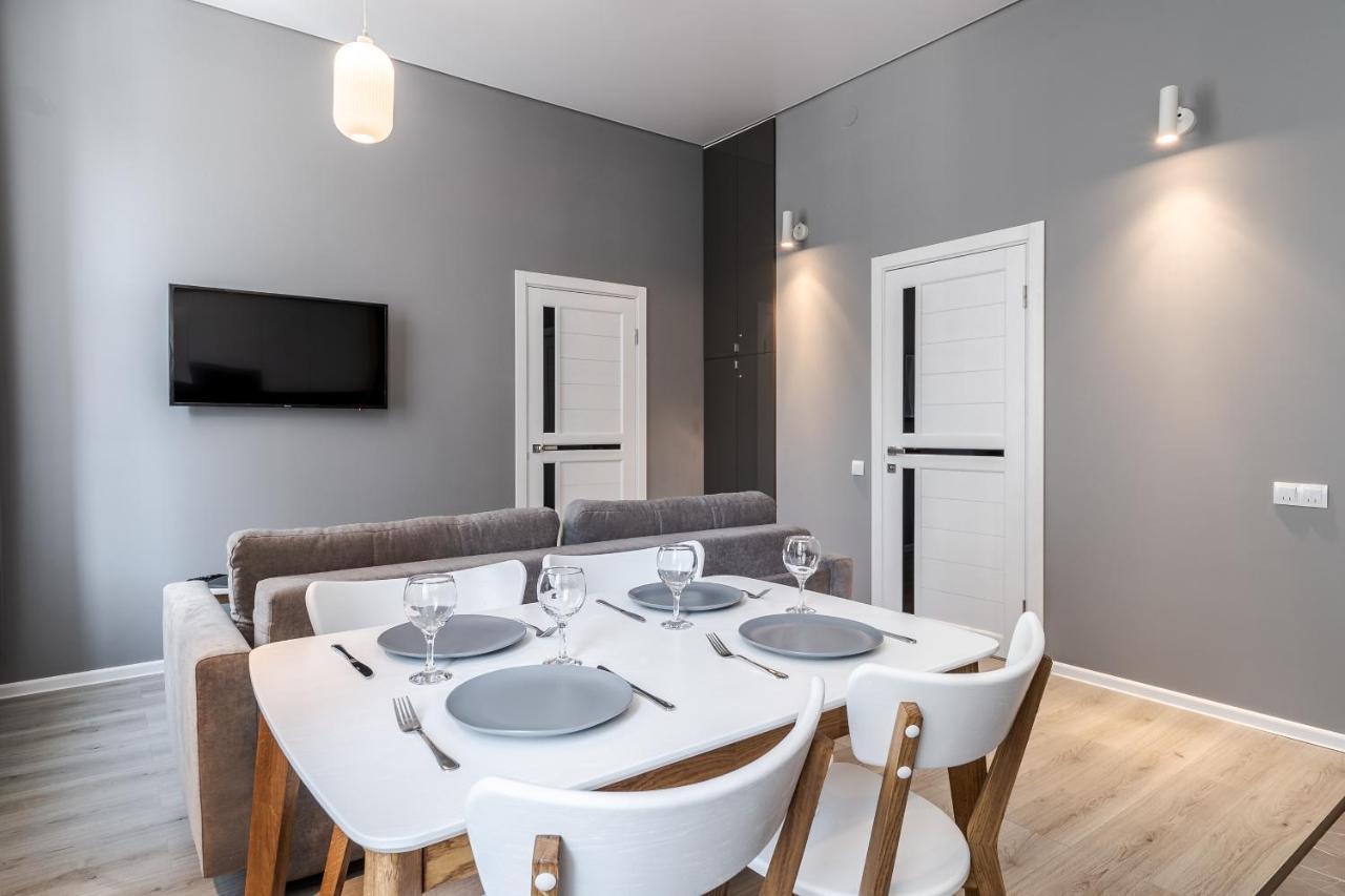 Inshiapartments On Popovycha Str 2 Lviv Exterior photo